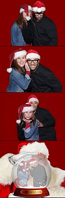 Photo_Booth_2x6_Strip_Sample_Holiday_Globe.jpg